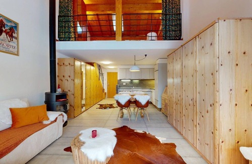 Maloja Apartment | 2½-room apartment on the second floor, with lift.