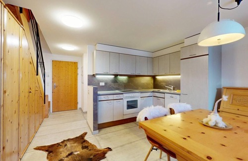 Maloja Apartment | 2½-room apartment on the second floor, with lift.