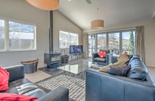 Hanmer Springs House | 21 Denby Place