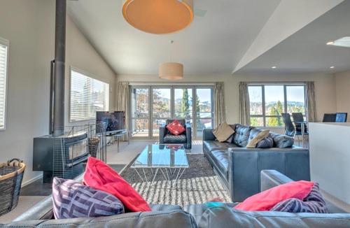 Hanmer Springs House | 21 Denby Place