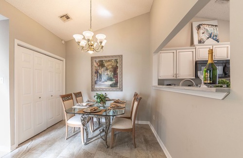 Lafayette House | 210-H Long Plantation Suites 2 Bedrooms - Monthly, Short Term, Long Term