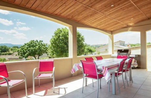 Aubenas House | 210 m² House ∙ 3 bedrooms ∙ 9 guests