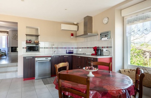 Aubenas House | 210 m² House ∙ 3 bedrooms ∙ 7 guests