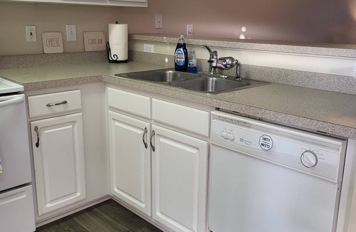 Rehoboth Beach Condo | 2103 Palms, 2-bedroom condo, Many June dates still available at discounted rates