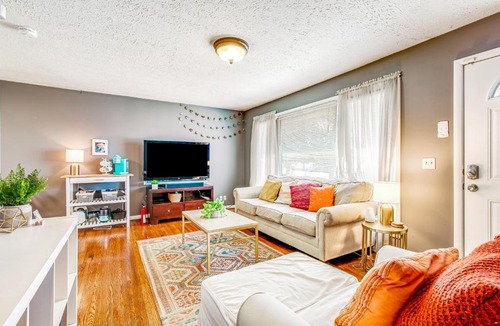 Elm Hill Acres House | 2108 Crystal Drive