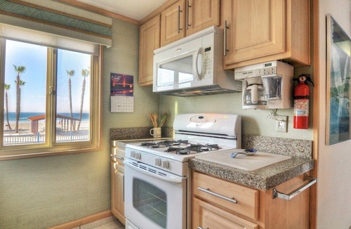 Townsite Condo | 210A Marina Del Mar - Beach View