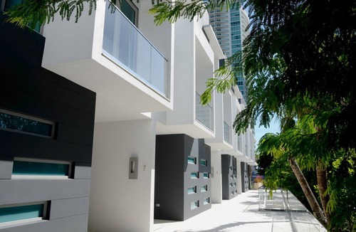 Brickell House | 2110 Brickell Ave #1townhouse