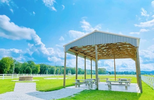 Flatwoods RV Rental | 211A MUSIC CITY MEMORIES SITE A1/A2