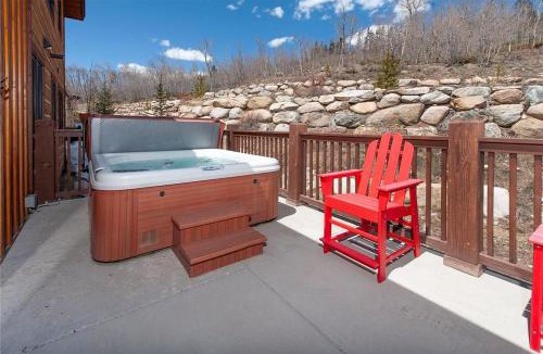 Keystone Villa | 214 Caravelle Drive