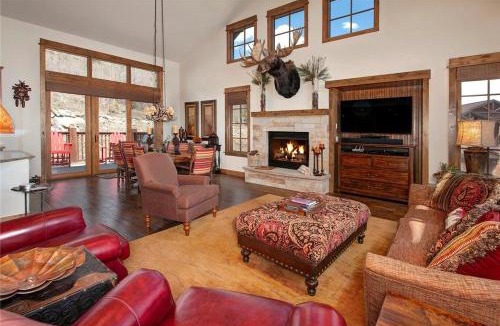 Keystone Villa | 214 Caravelle Drive