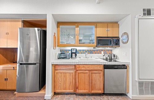 Olympic Valley Condo | 215 | Stay & Ski Studio by slopes - Full Fridge