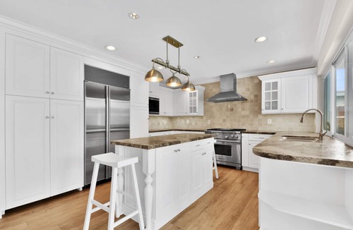 Imperial Point House | 2152 Managed By Brampton Park