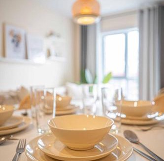 Cote-Des-Neiges—Notre-Dame-De-Grace Apartment | 217 - Pastel Stylist 2 KING-BR with Parking, nr DT&Airport