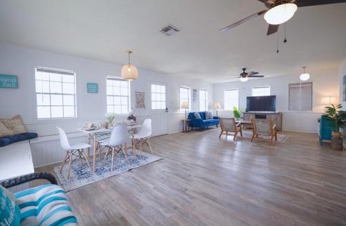 Galveston House | 21735 Galveston Isle Beach Fishing Pier