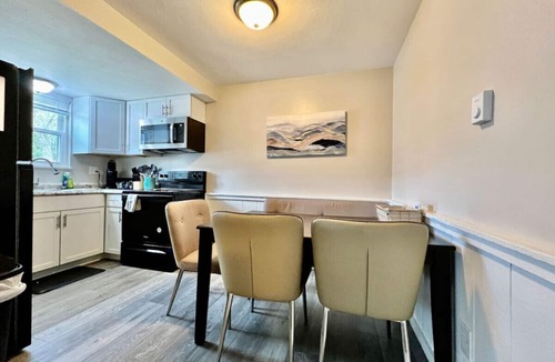 Franklin House | 219 Maxwell St - Unit A · Newly Renovated Franklin Flat