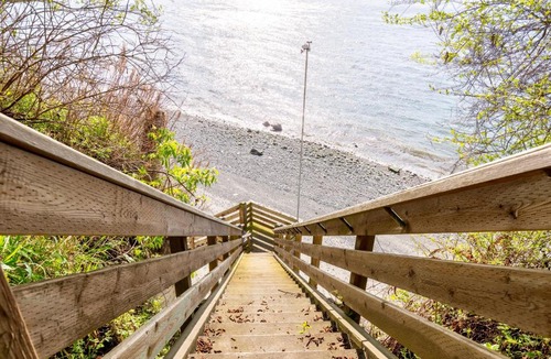 Greenbank House | 219 - Westside Waterfront View home