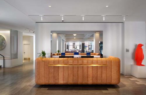Downtown West Hotel | 21c Museum Hotel St Louis