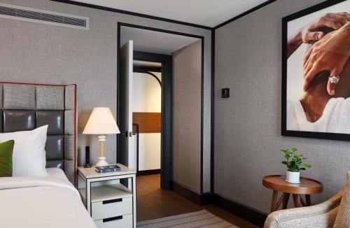 Downtown West Hotel | 21c Museum Hotel St Louis