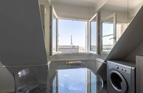 Quartier de l'Ecole-Militaire Apartment | 22 m² Apartment ∙ 2 guests
