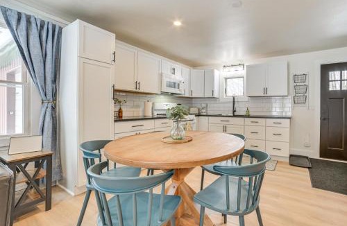 Petoskey House | 22 Mi to Boyne Mountain: Home w/Fire Pit!