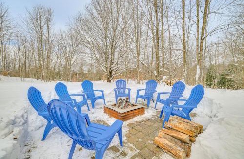 Petoskey House | 22 Mi to Boyne Mountain: Home w/Fire Pit!