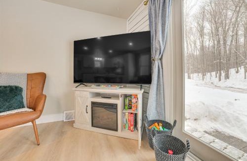 Petoskey House | 22 Mi to Boyne Mountain: Home w/Fire Pit!