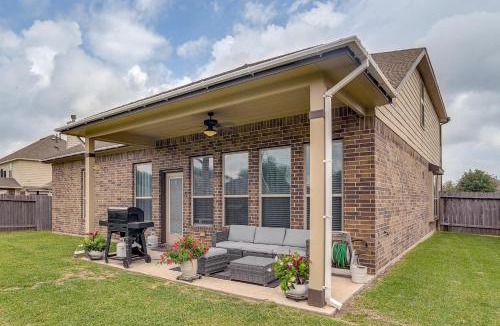 Baytown House | 22 Mi to Dtwn Houston: Spacious Baytown Home!