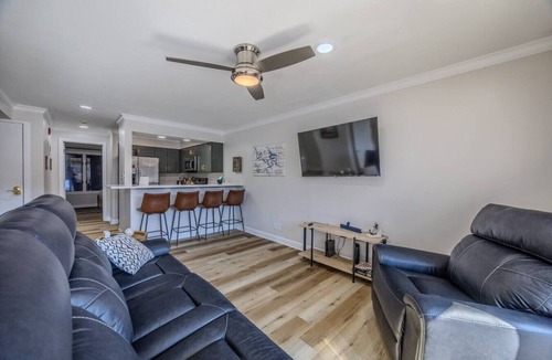 Osage Beach Apartment | 22 Mile Marker! Indoor/Outdoor Pools, Hot Tub! New