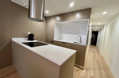 Ensanche Diputacion Apartment | 22 Reyes Catolicos Premium Homes - Deluxe Home