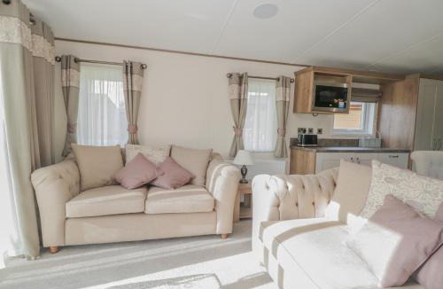 Tewitfield House | 22 Sherwood