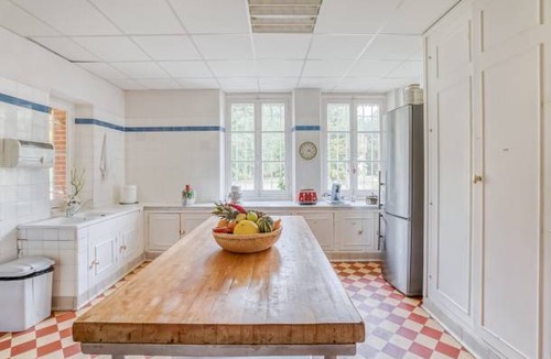 Pierrefitte-sur-Sauldre House | 220 m² House ∙ 5 bedrooms ∙ 6 guests