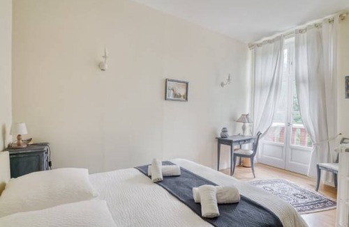 Pierrefitte-sur-Sauldre House | 220 m² House ∙ 5 bedrooms ∙ 14 guests