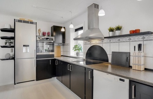 Redsted House | 220 m2 holiday home for 10 people with fjord view and wildlife bath