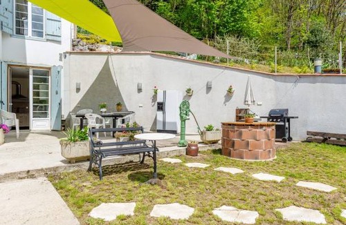 Serres-sur-Arget House | 224 m² House ∙ 6 bedrooms ∙ 9 guests