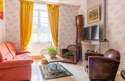 Serres-sur-Arget House | 224 m² House ∙ 6 bedrooms ∙ 9 guests