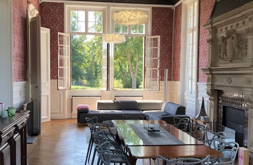 Saint-Jean-aux-Bois Apartment | 225m2 duplex flat in a chateau near Paris + pool