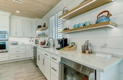 Ocean Cay House | 226 S Fletcher Ave