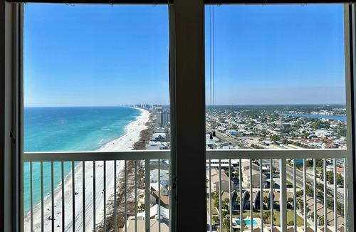 Lower Grand Lagoon Condo | 22nd Floor Penthouse 120’ Wrap Balcony Gulf Front Walk to Schooners Sleeps 8
