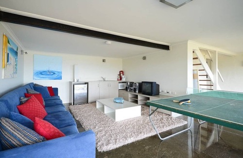 McCracken House | 23 Hayward - Wi-Fi - Ocean Front