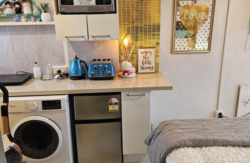 Mount Albert Apartment | 23 Studio Apartment in Mount Albert