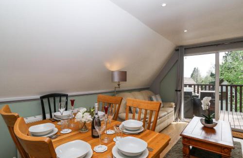 Luckett House | 23 Valley Lodge