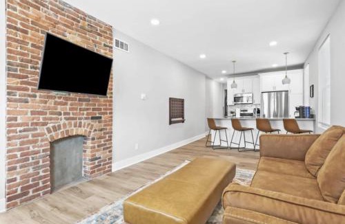 Livingston Park House | 230 Entire Complex 2 homes side by side