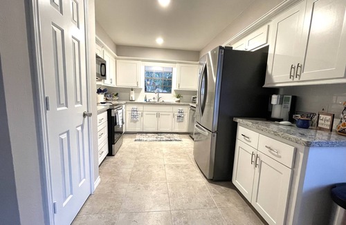 Walden on Lake Conroe Cottage | 2300 Sq Ft, 4/2 ❤️ 2 Minutes From Lake Conroe