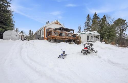 Adstock Ski Chalet | 232 on the Lake Ski, Golf, Snowmobile