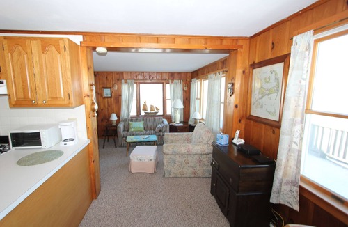 Sagamore Beach Cottage | 233 Phillips Rd - Oceanfront Cottage on Sagamore Beach with Stunning Views