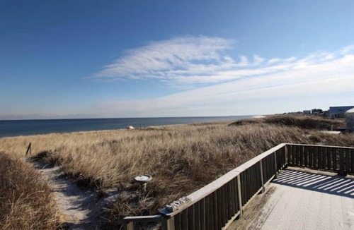 Sagamore Beach Cottage | 233 Phillips Rd - Oceanfront Cottage on Sagamore Beach with Stunning Views