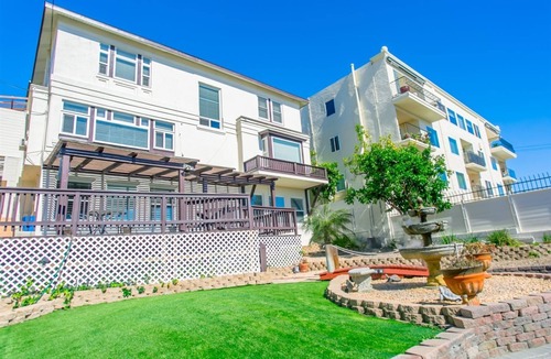 Bankers Hill House | 2330/a