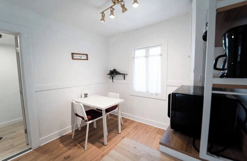 Central Berkeley Apartment | 2336B - Lovely Backyard Studio near UC Berkeley