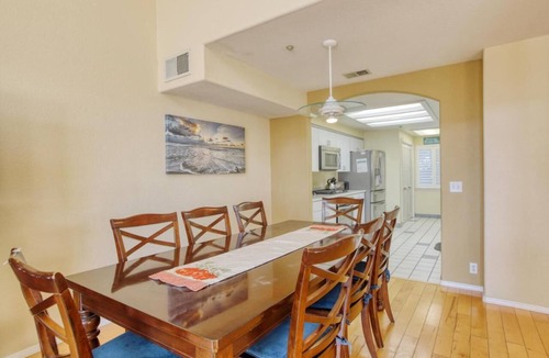 Downtown House | 239 Park