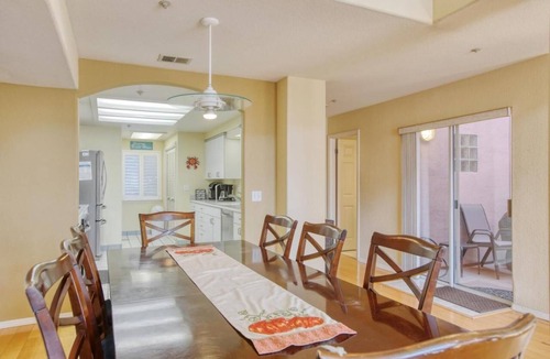 Downtown House | 239 Park